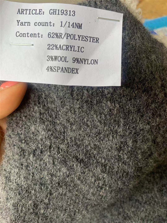 1/14NM 62%R/Polyester 22%Acrylic 3%Wool 9%Nylon 4%Spandex
